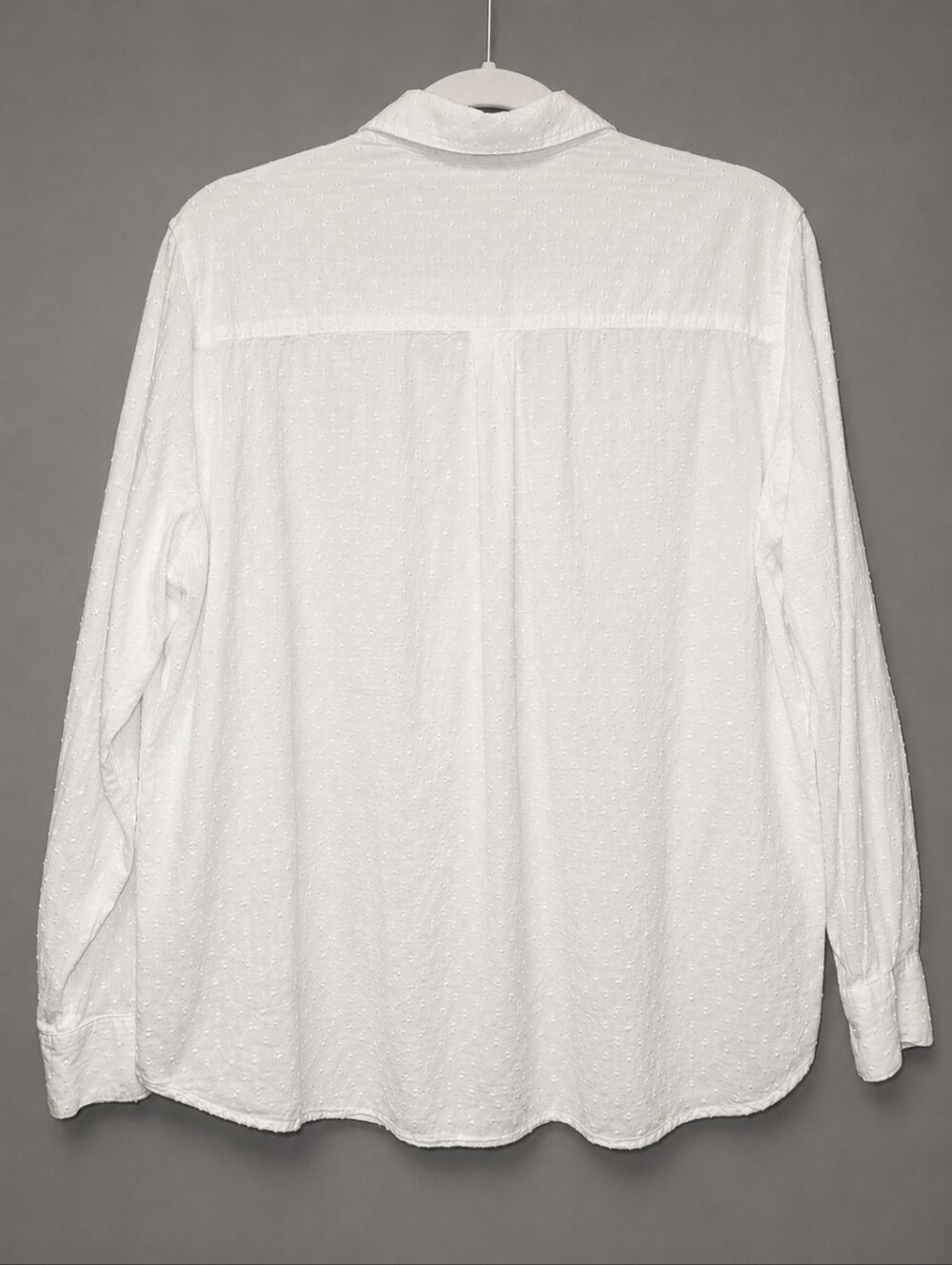 GAP White Swiss Dot Button-Down Shirt - Picture 3 of 4